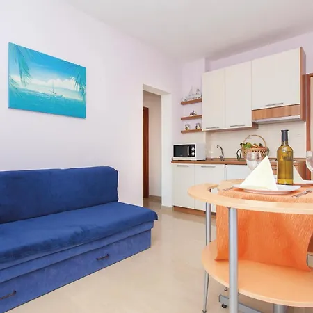 Apartamento Lovely In With Wifi