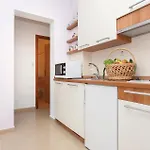 1 Bedroom Gorgeous In *