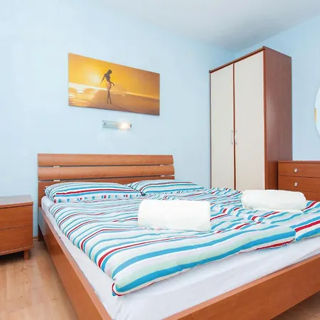 1 Bedroom Gorgeous In *